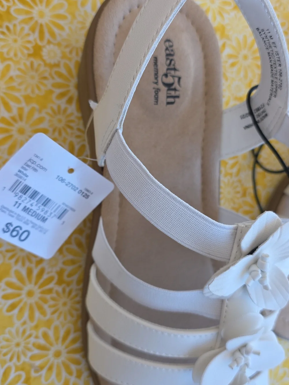 East 5th White Floral Strappy Slingback Sandals With 1.5/ 2 Inch Wedge Heel - Picture 3 of 5